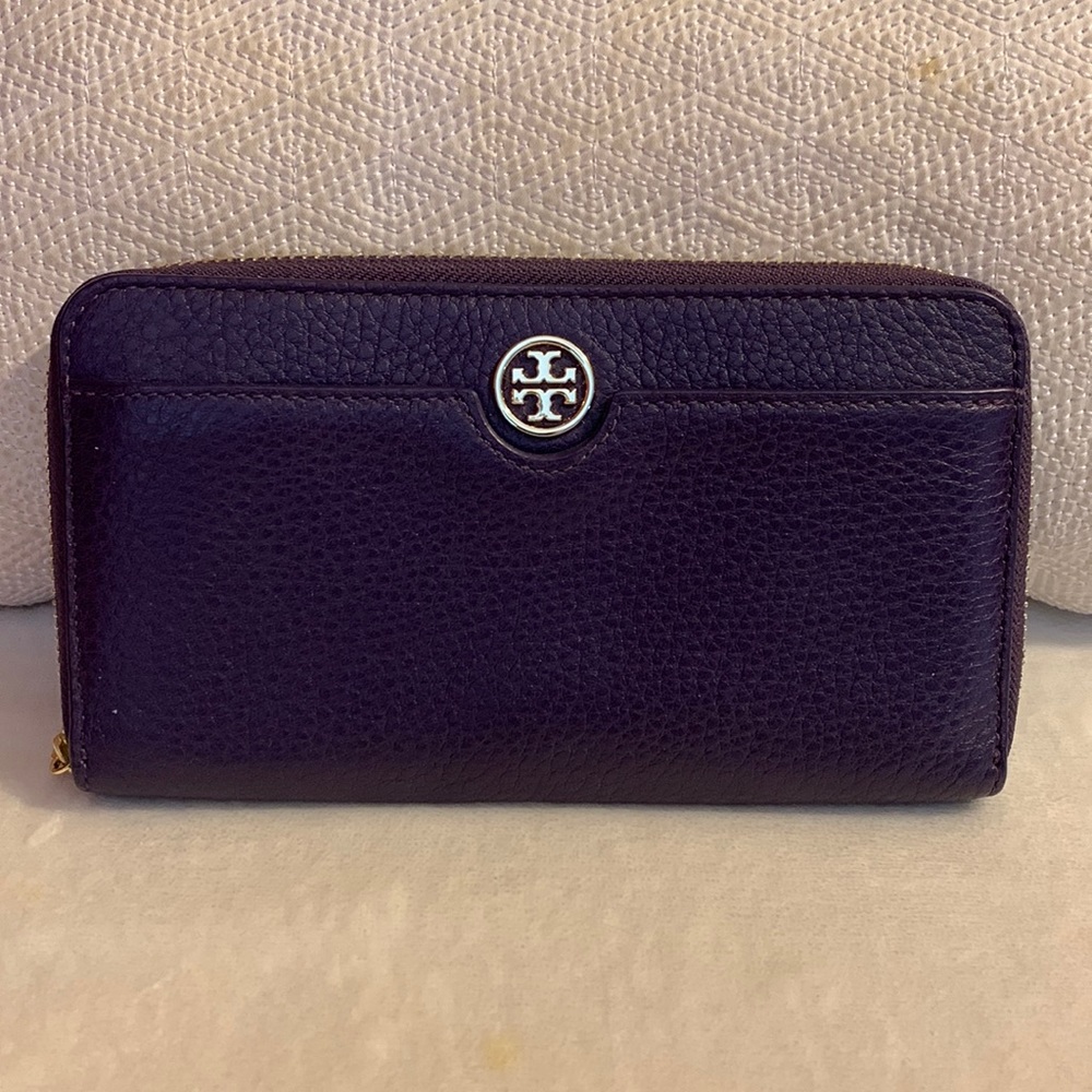 Tory Burch wallet